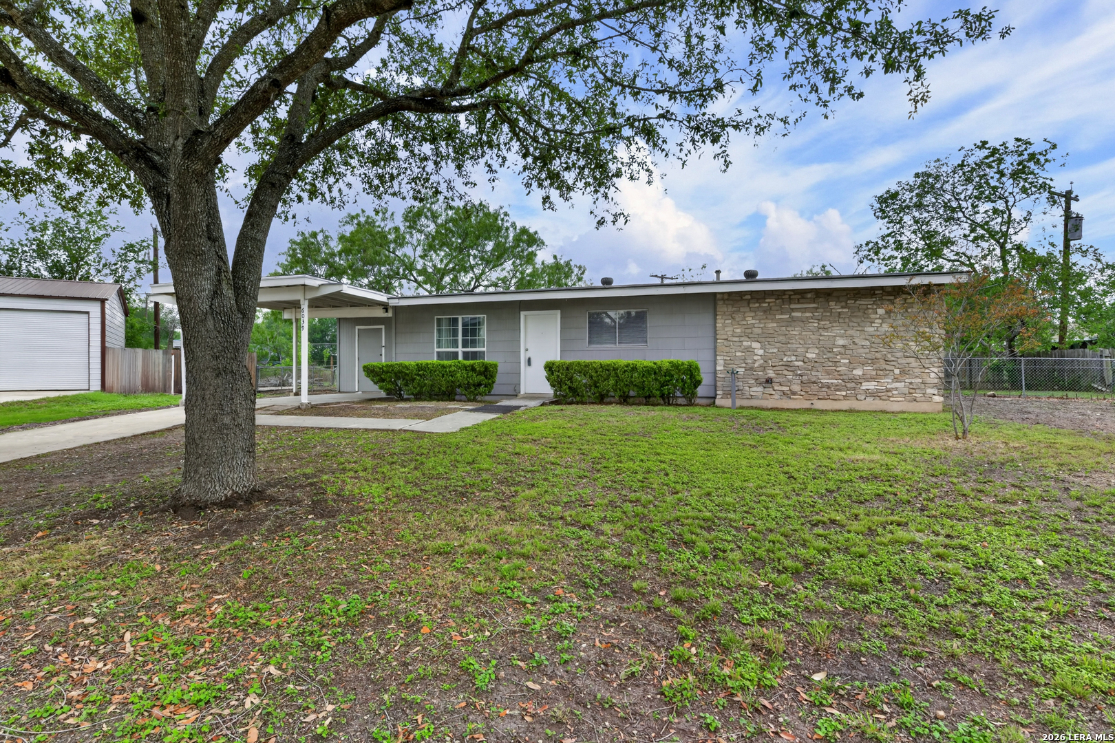 6039 GOLDEN VALLEY DR