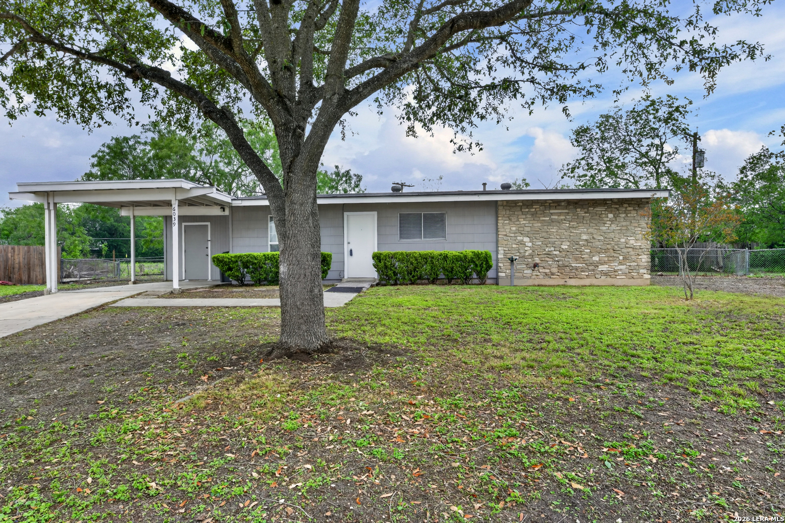 6039 GOLDEN VALLEY DR