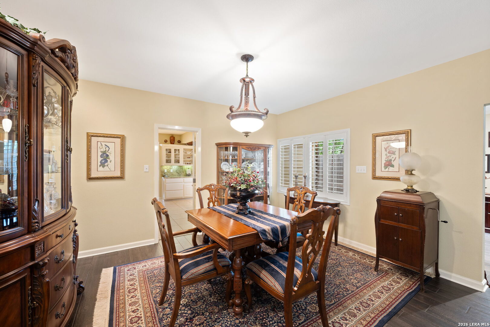 207 E SUNSET RD