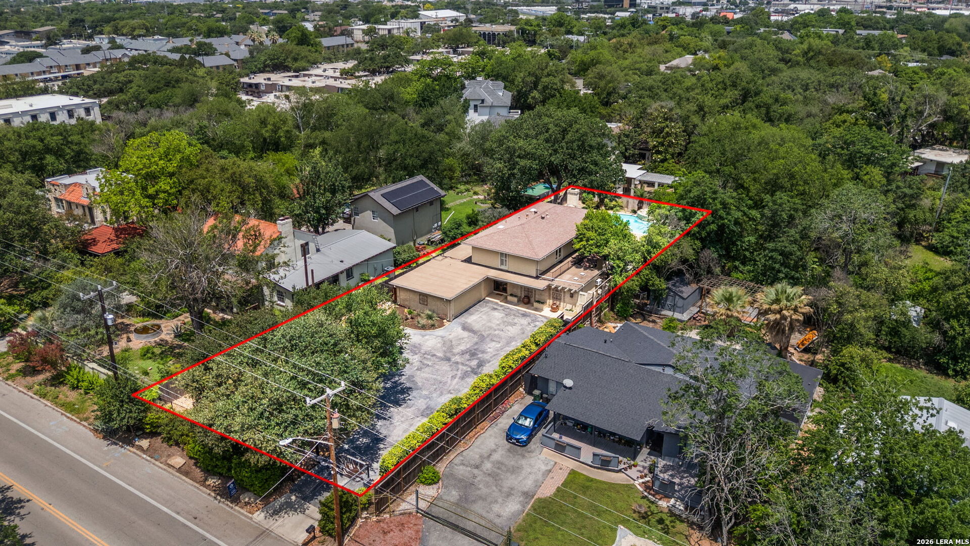 207 E SUNSET RD