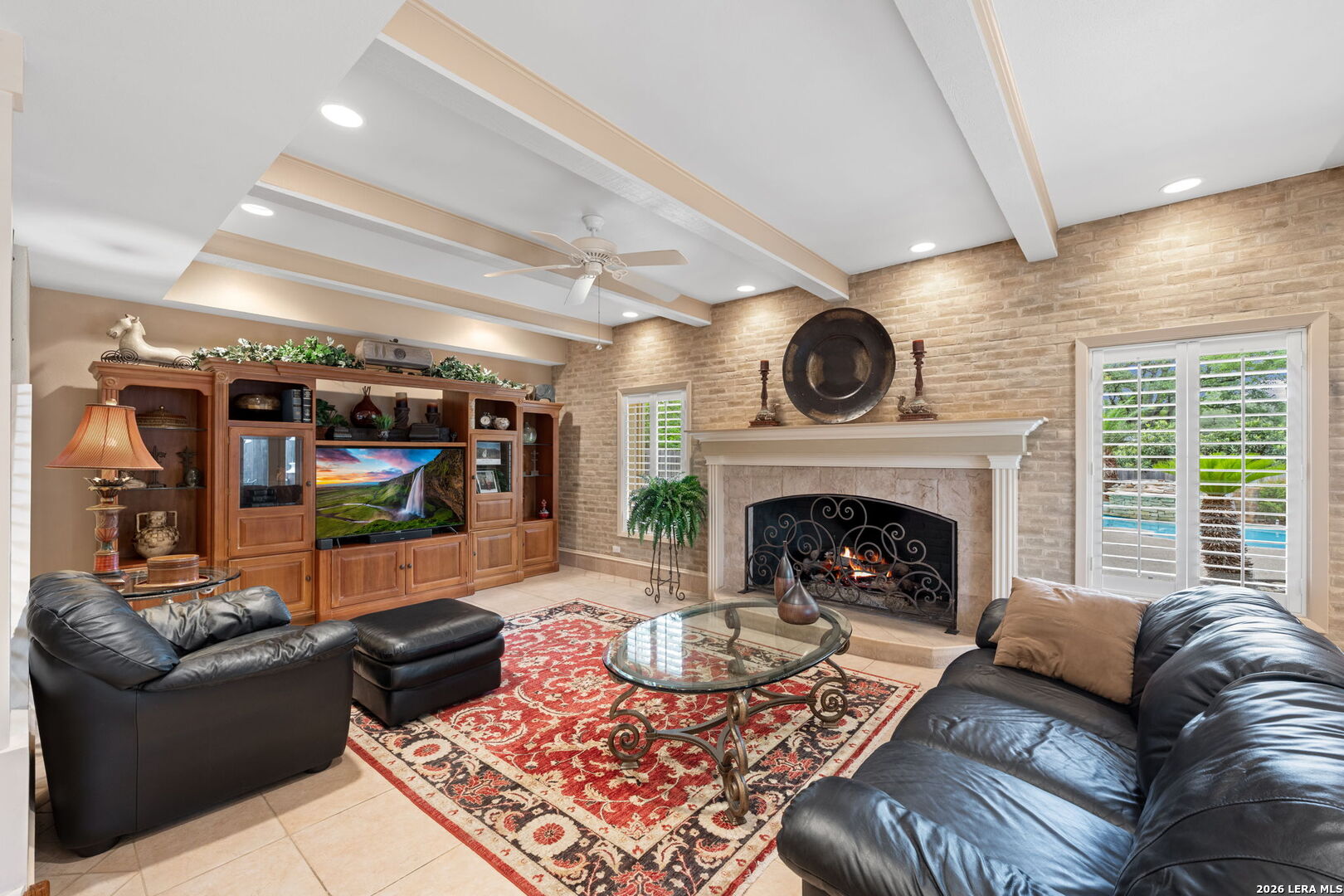 207 E SUNSET RD