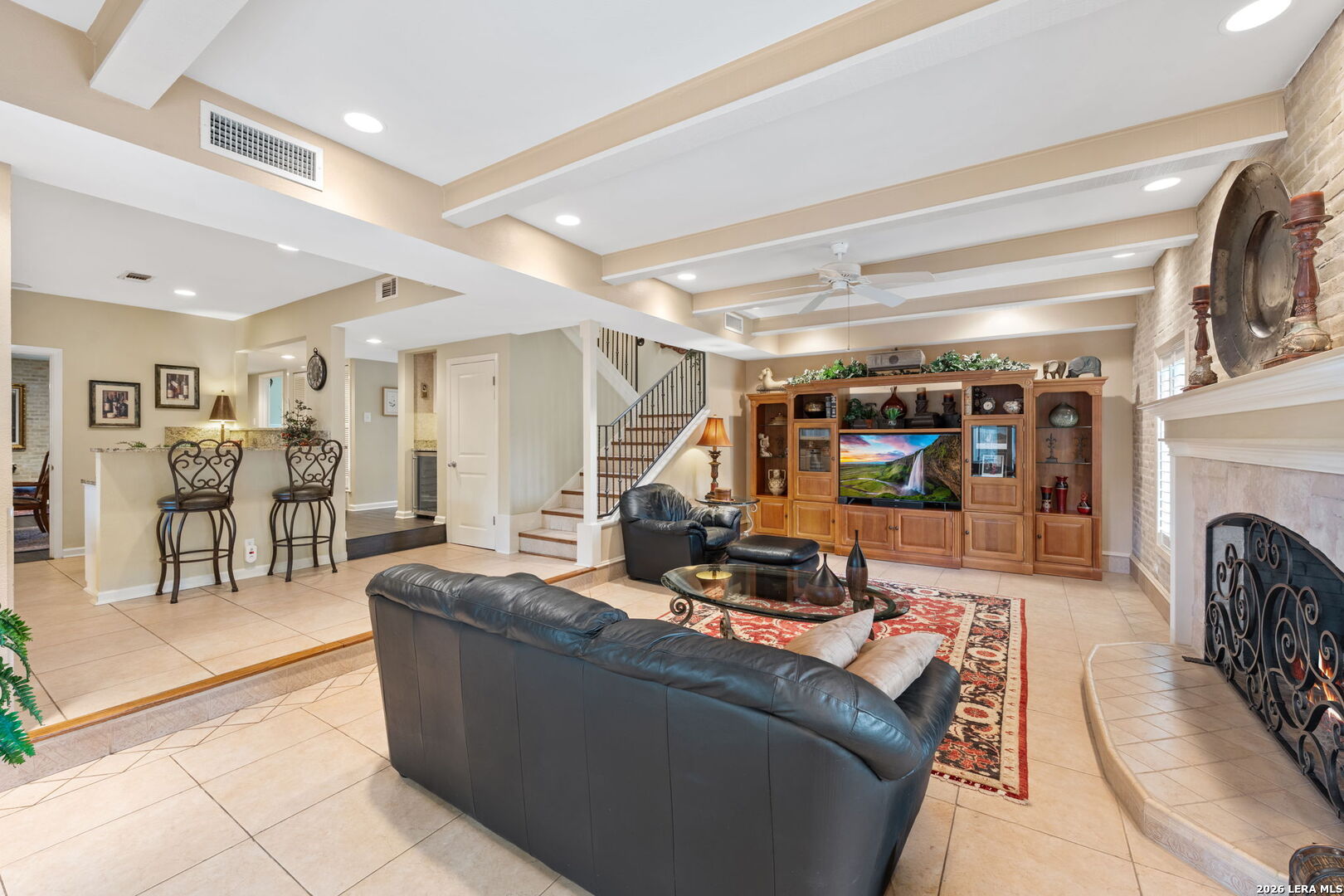 207 E SUNSET RD