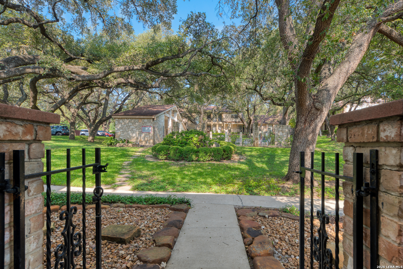 11303 Vance Jackson L2