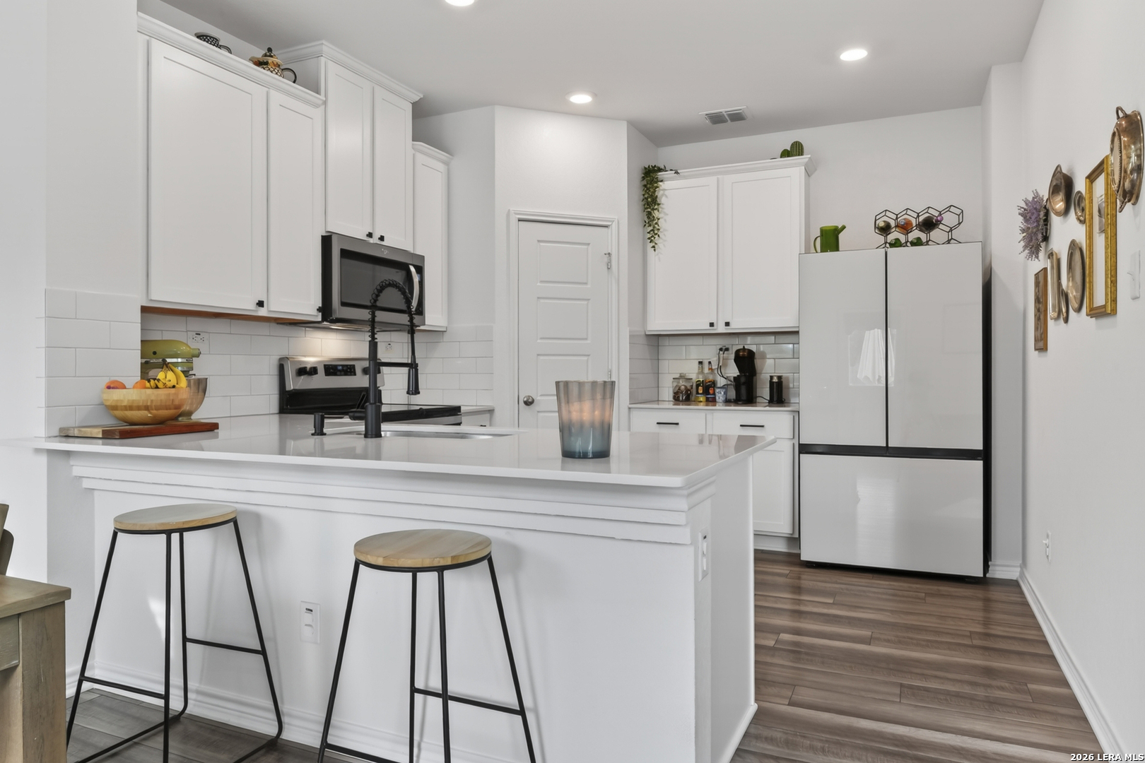 8223 Stoeger Path