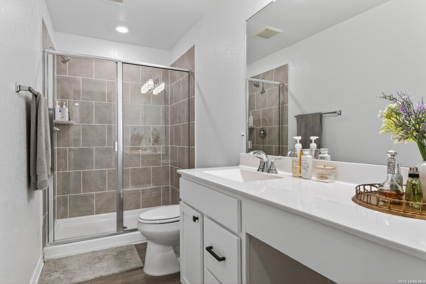 8223 Stoeger Path
