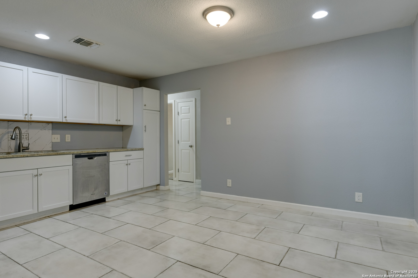 4342 LEHMAN DR