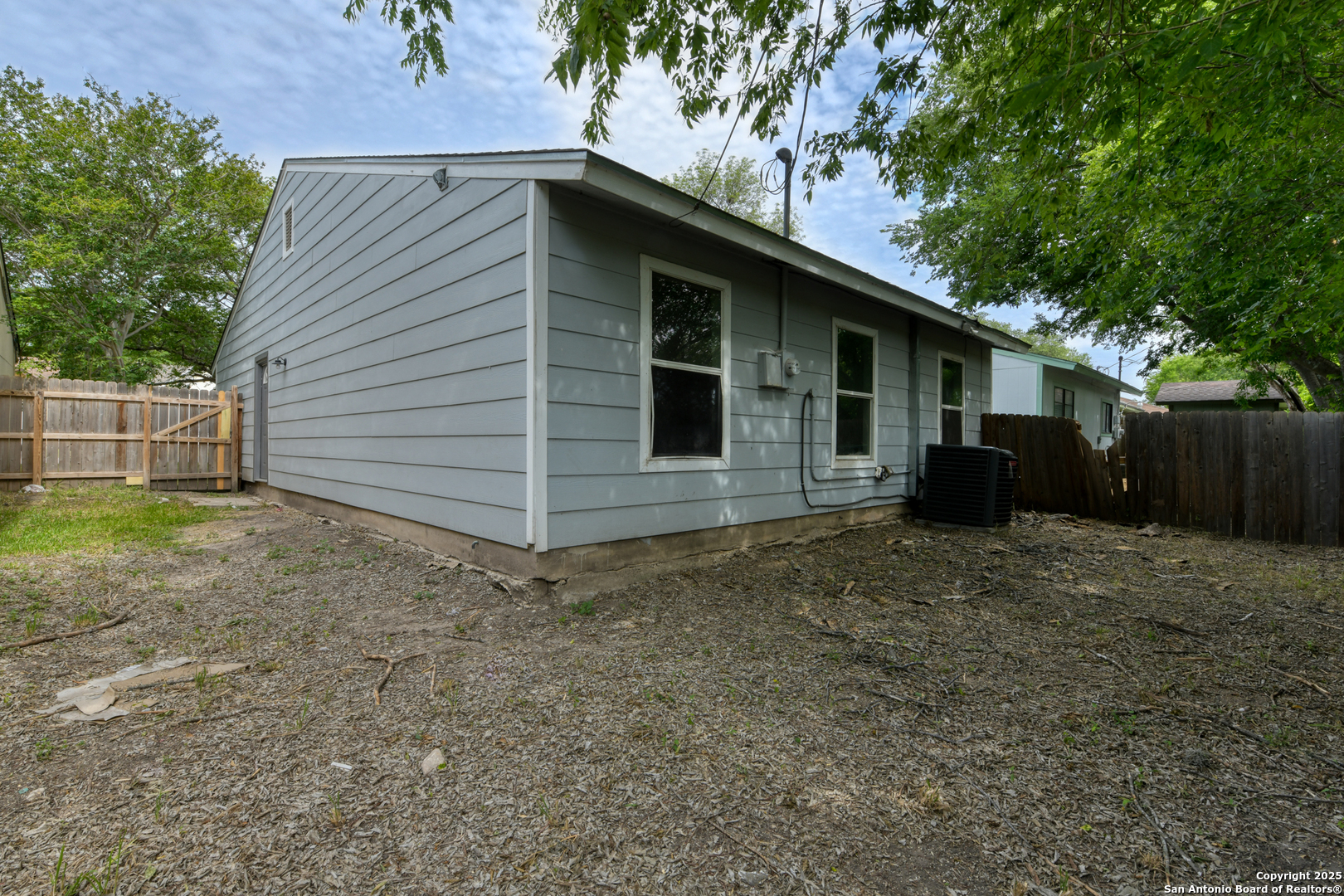 4342 LEHMAN DR