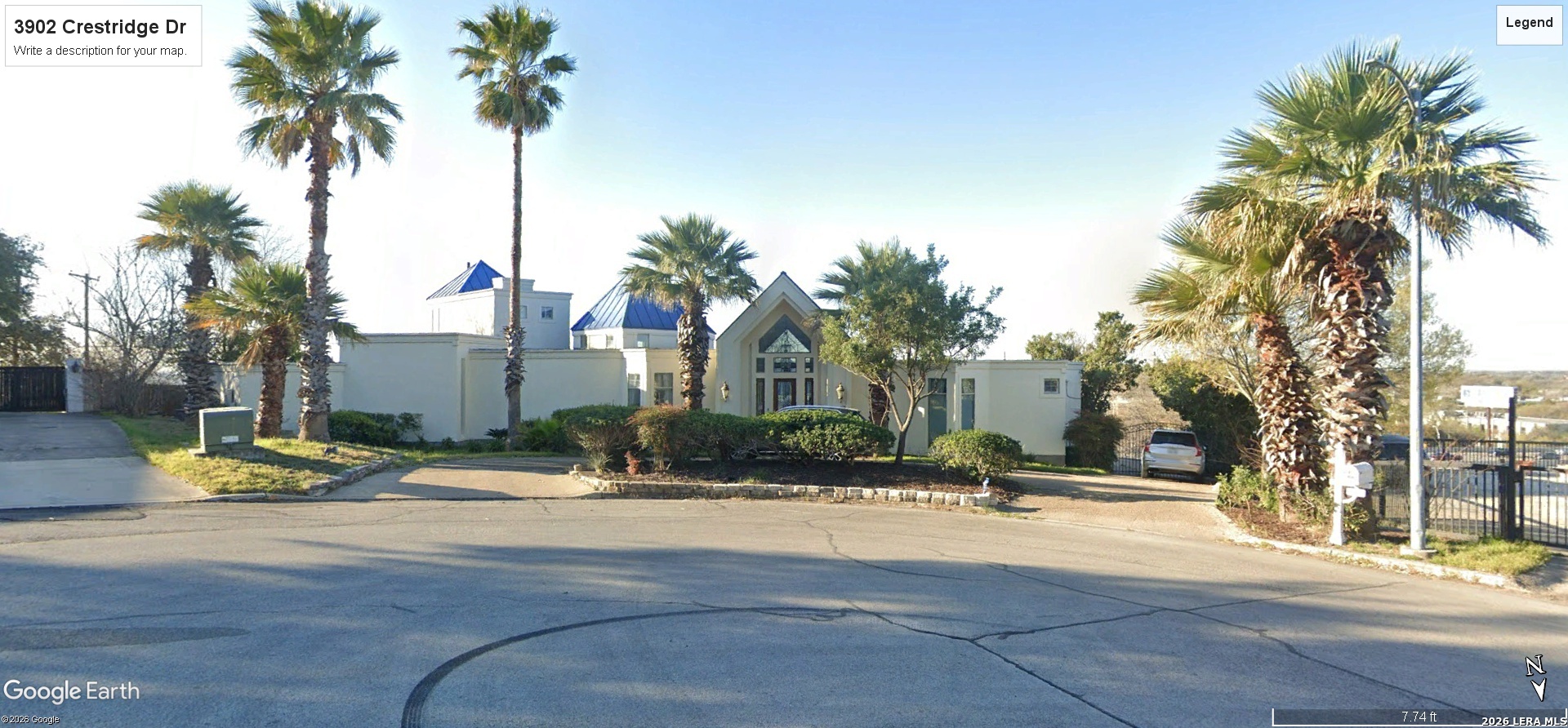 3902 Crestridge