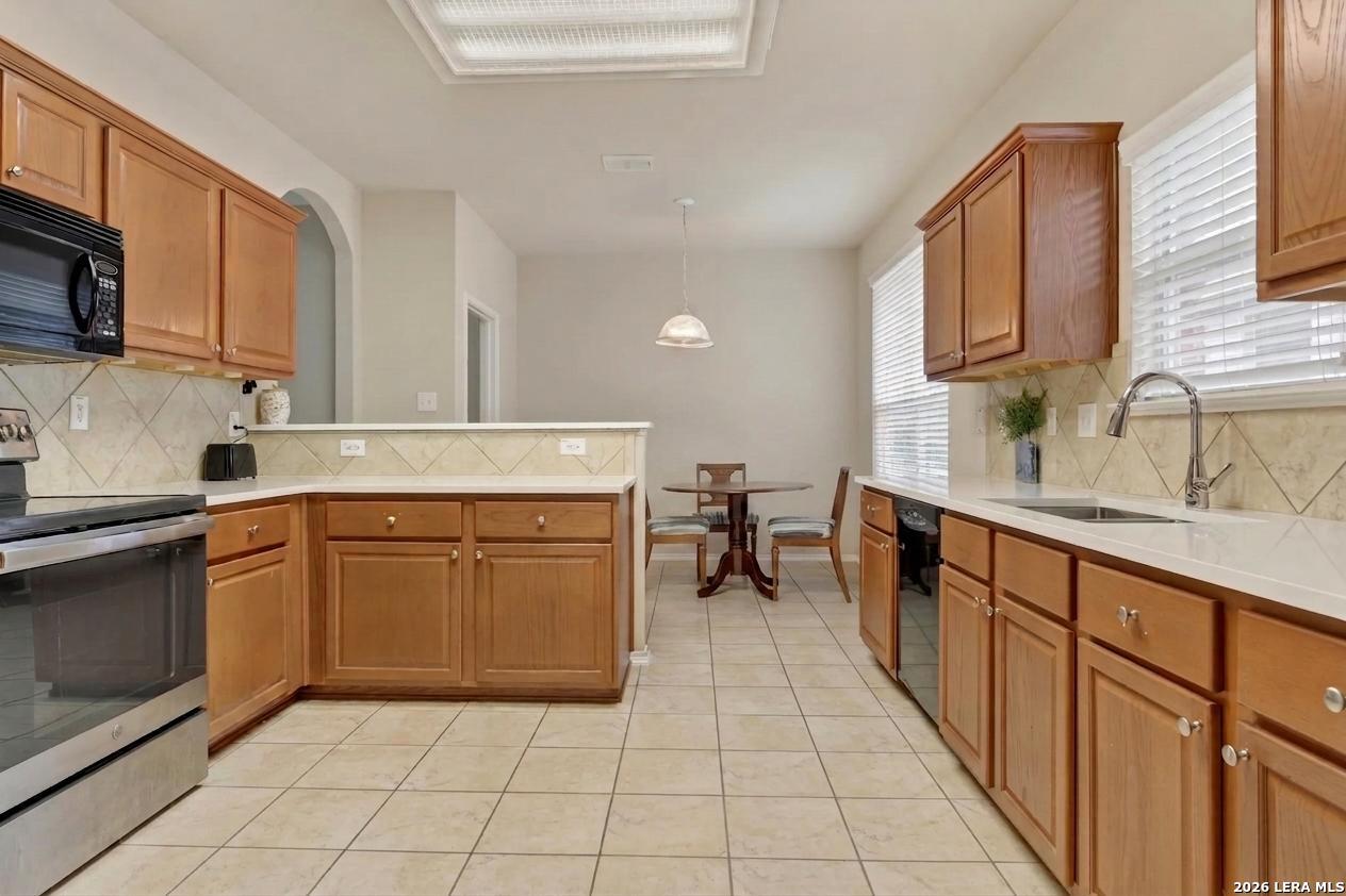 6114 Palmetto Way
