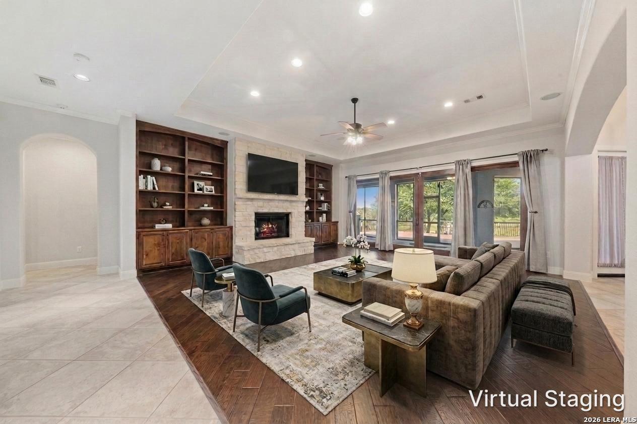 2101 OAK VALLEY DR