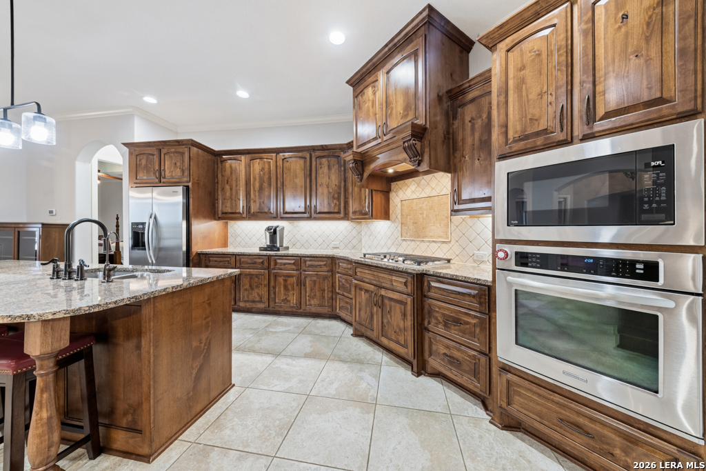2101 OAK VALLEY DR