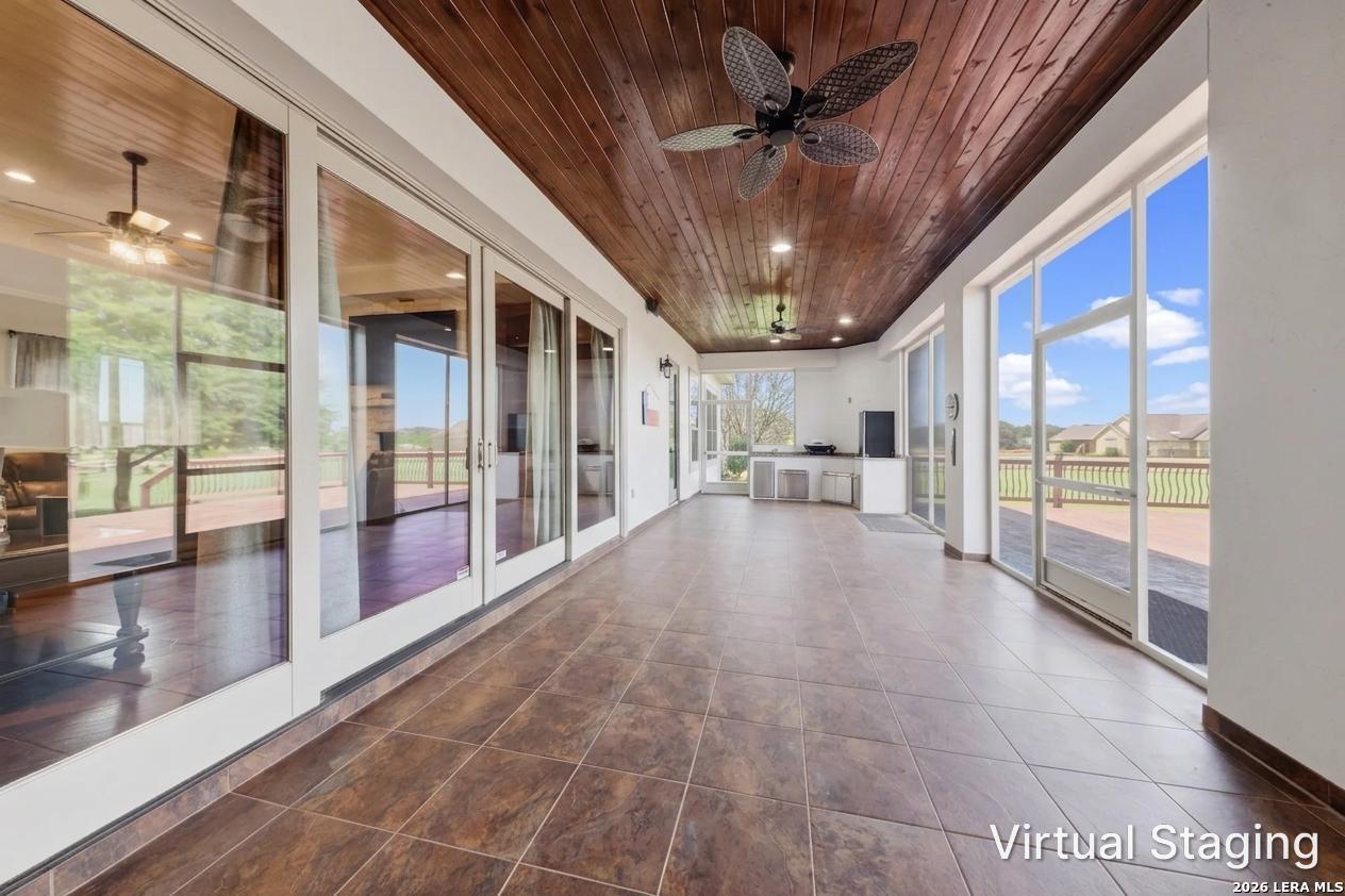 2101 OAK VALLEY DR