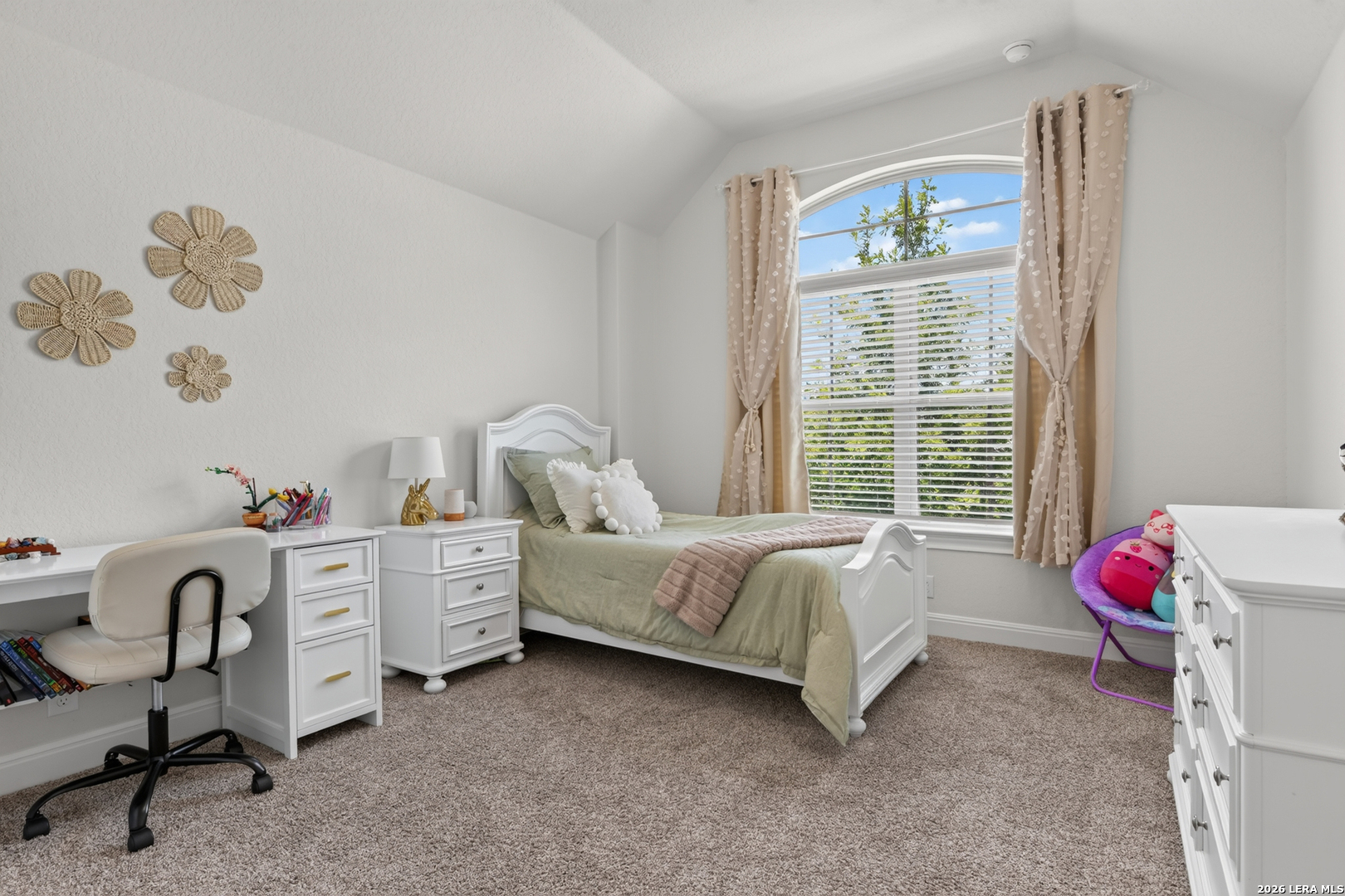 27617 FALLS CV