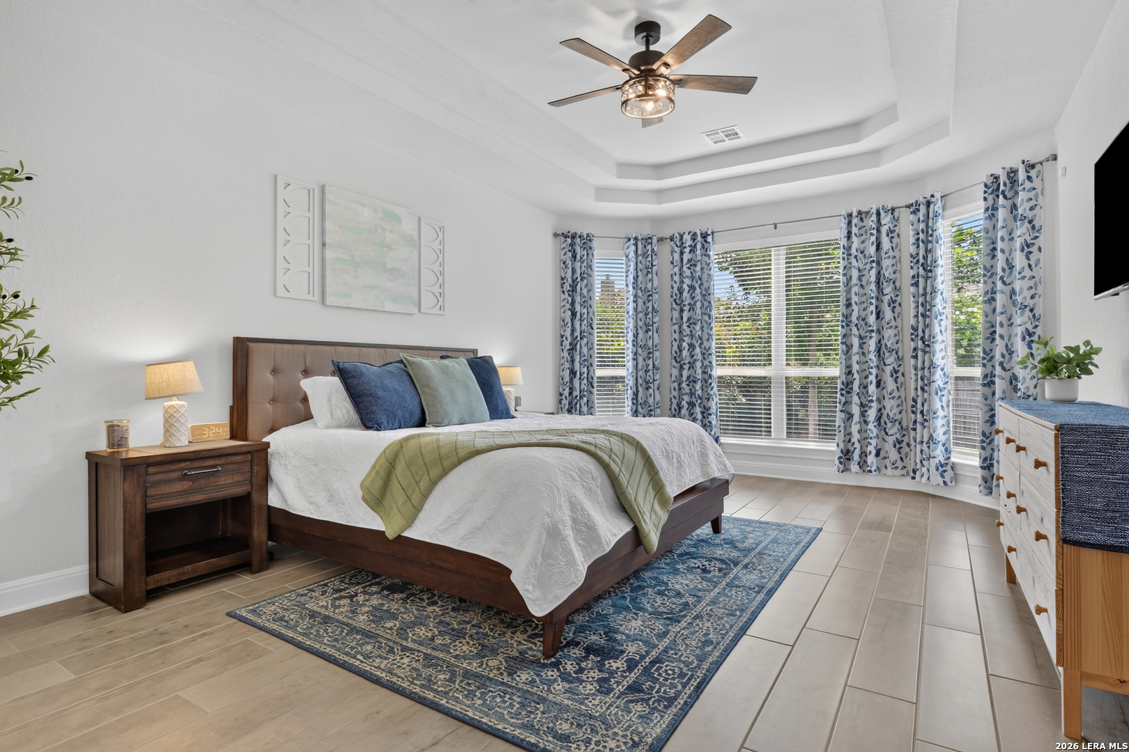 27617 FALLS CV