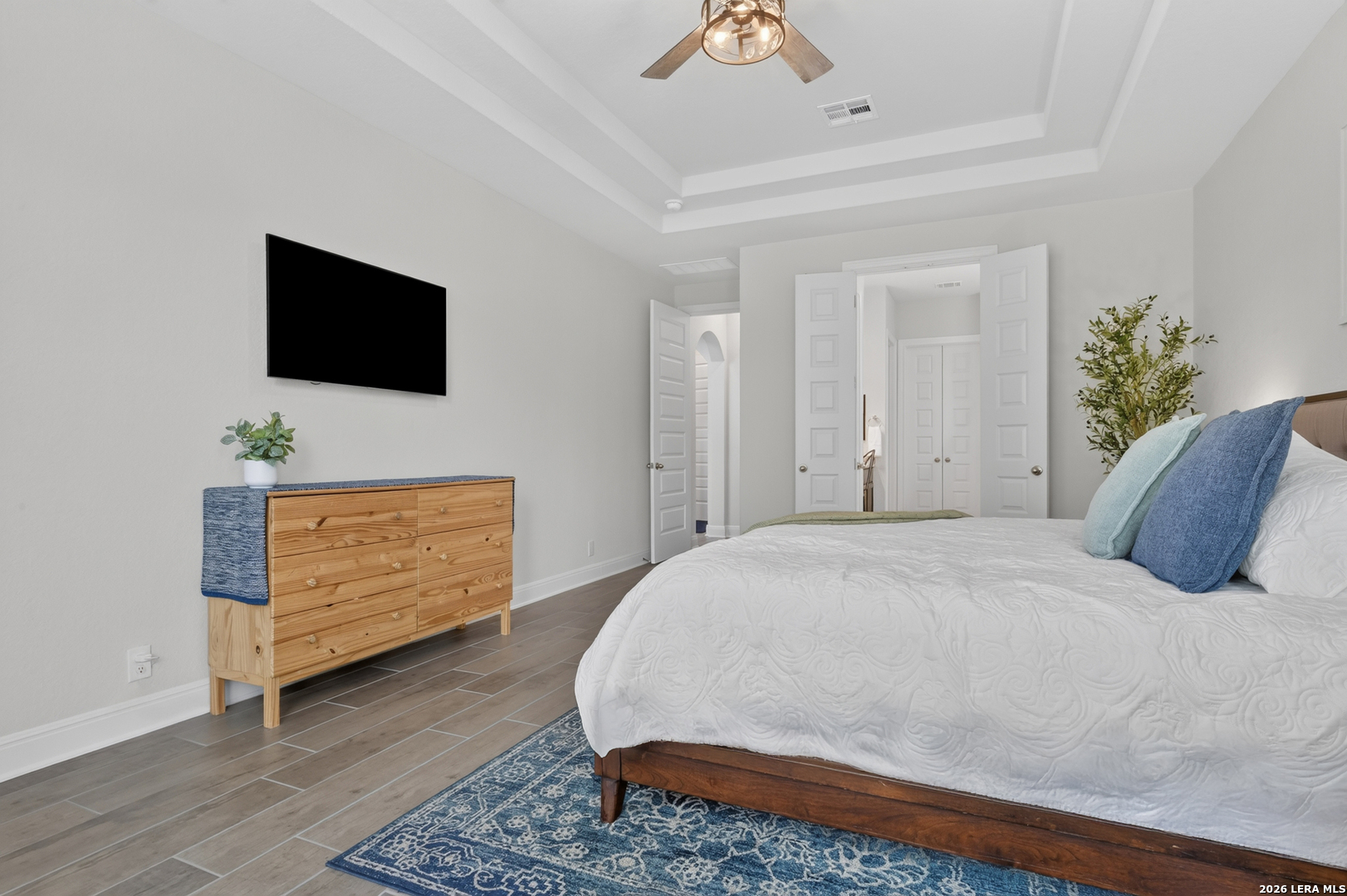 27617 FALLS CV