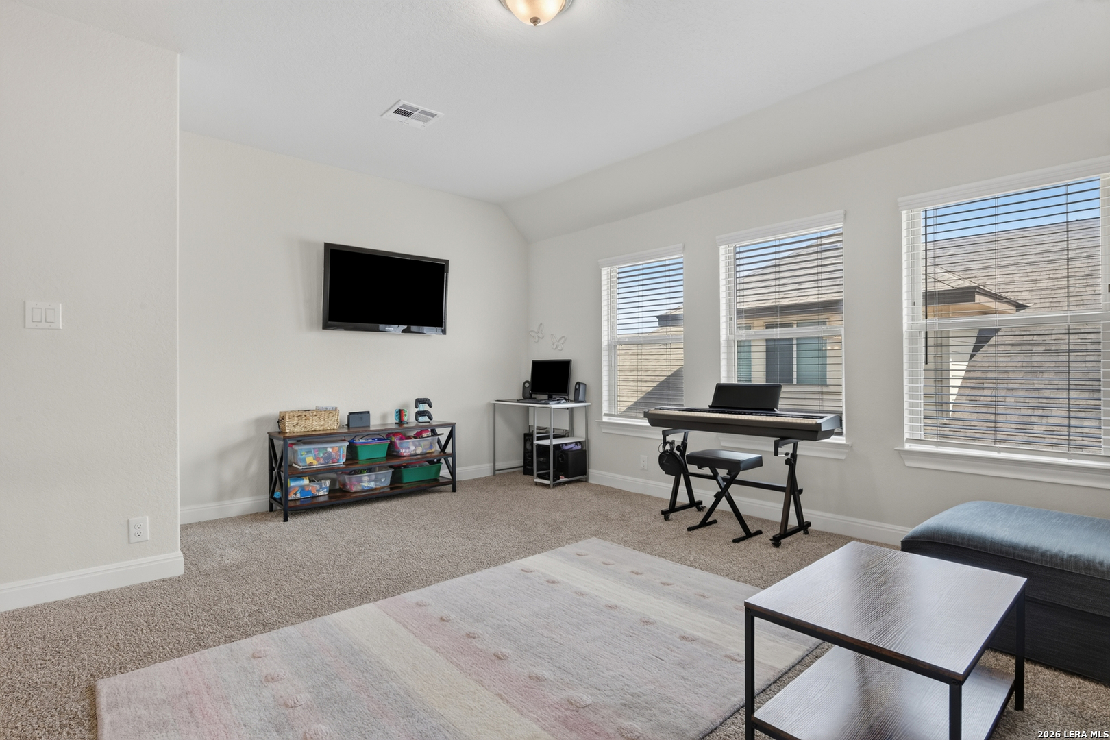 27617 FALLS CV