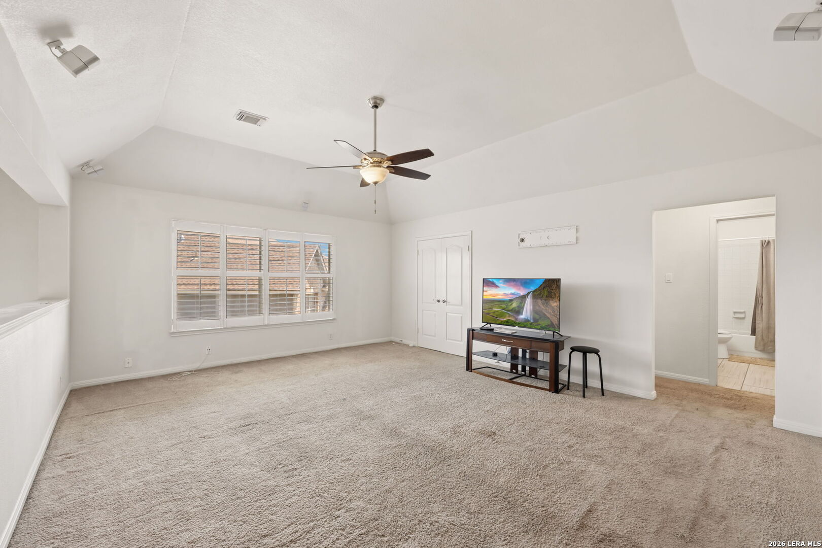 20811 Wild Springs