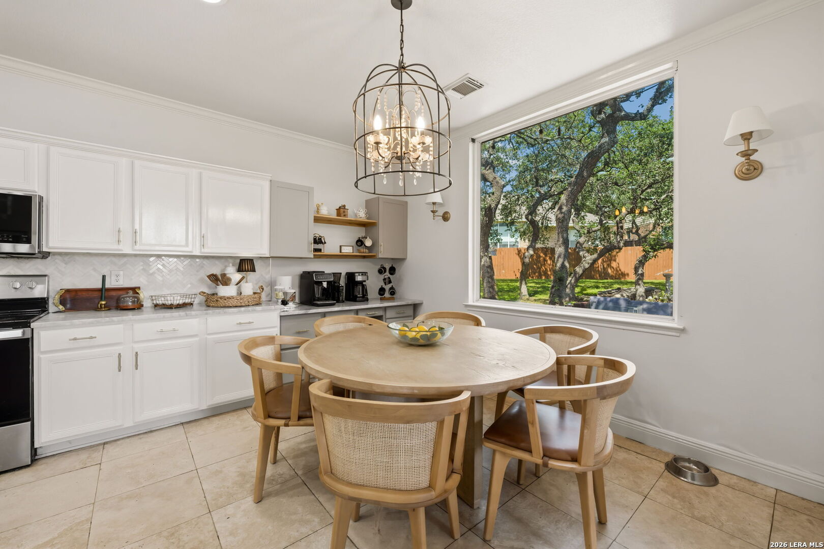20811 Wild Springs