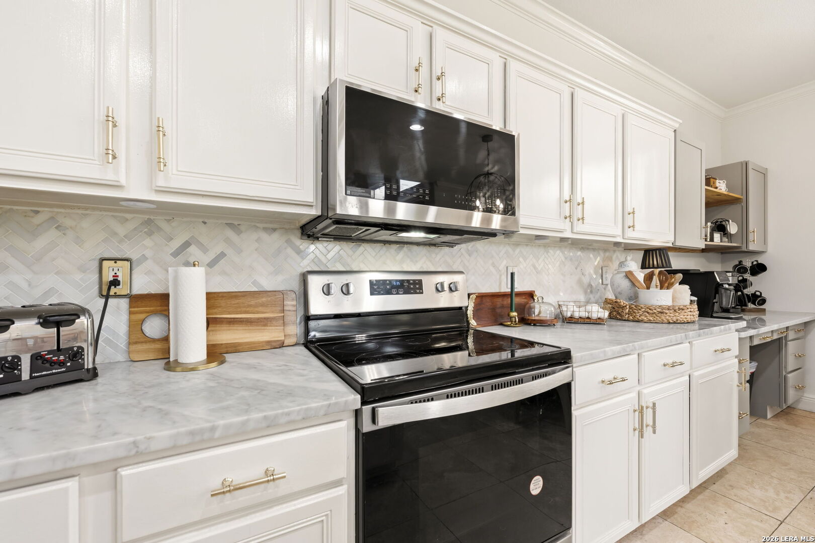 20811 Wild Springs