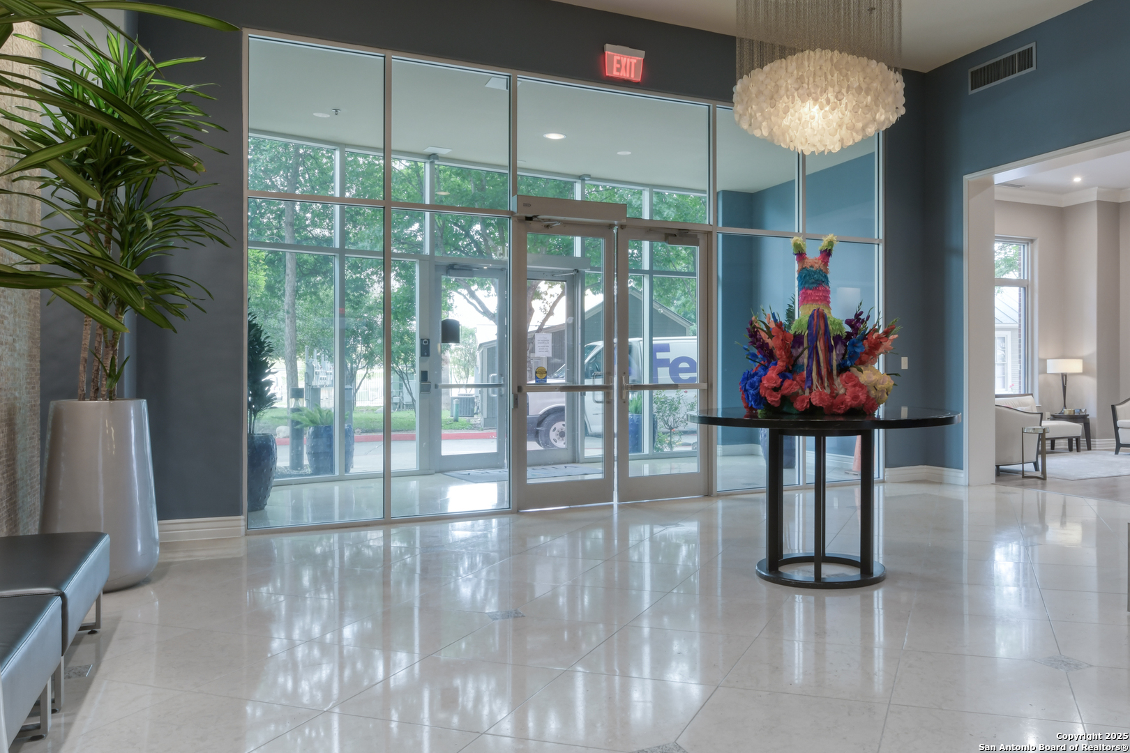215 N Center St. Unit: 206