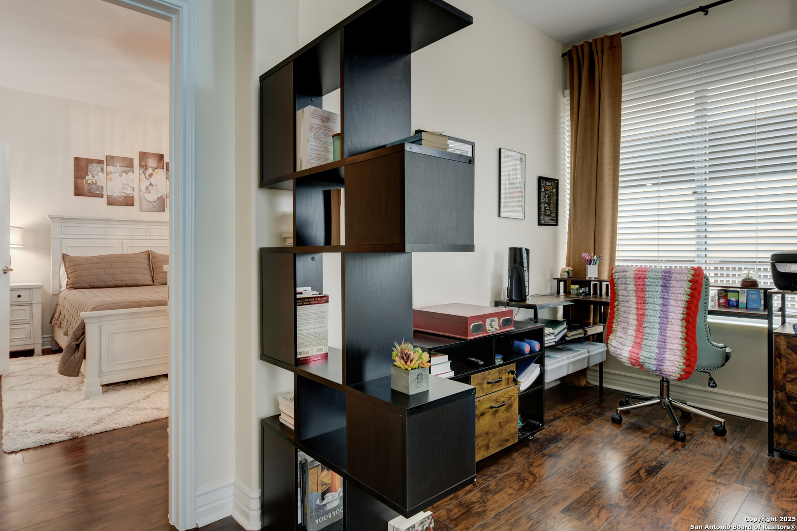 215 N Center St. Unit: 206
