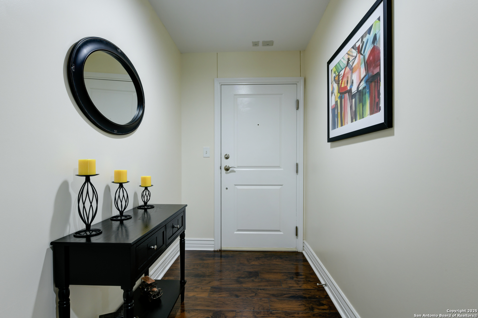 215 N Center St. Unit: 206