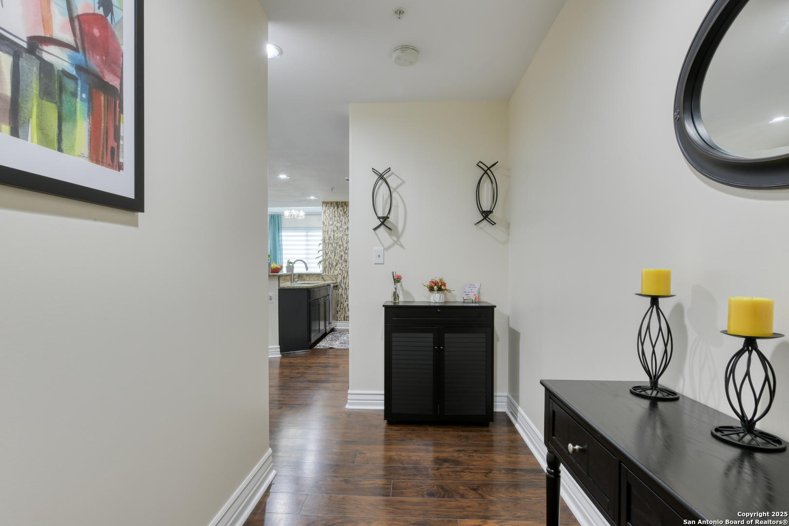 215 N Center St. Unit: 206