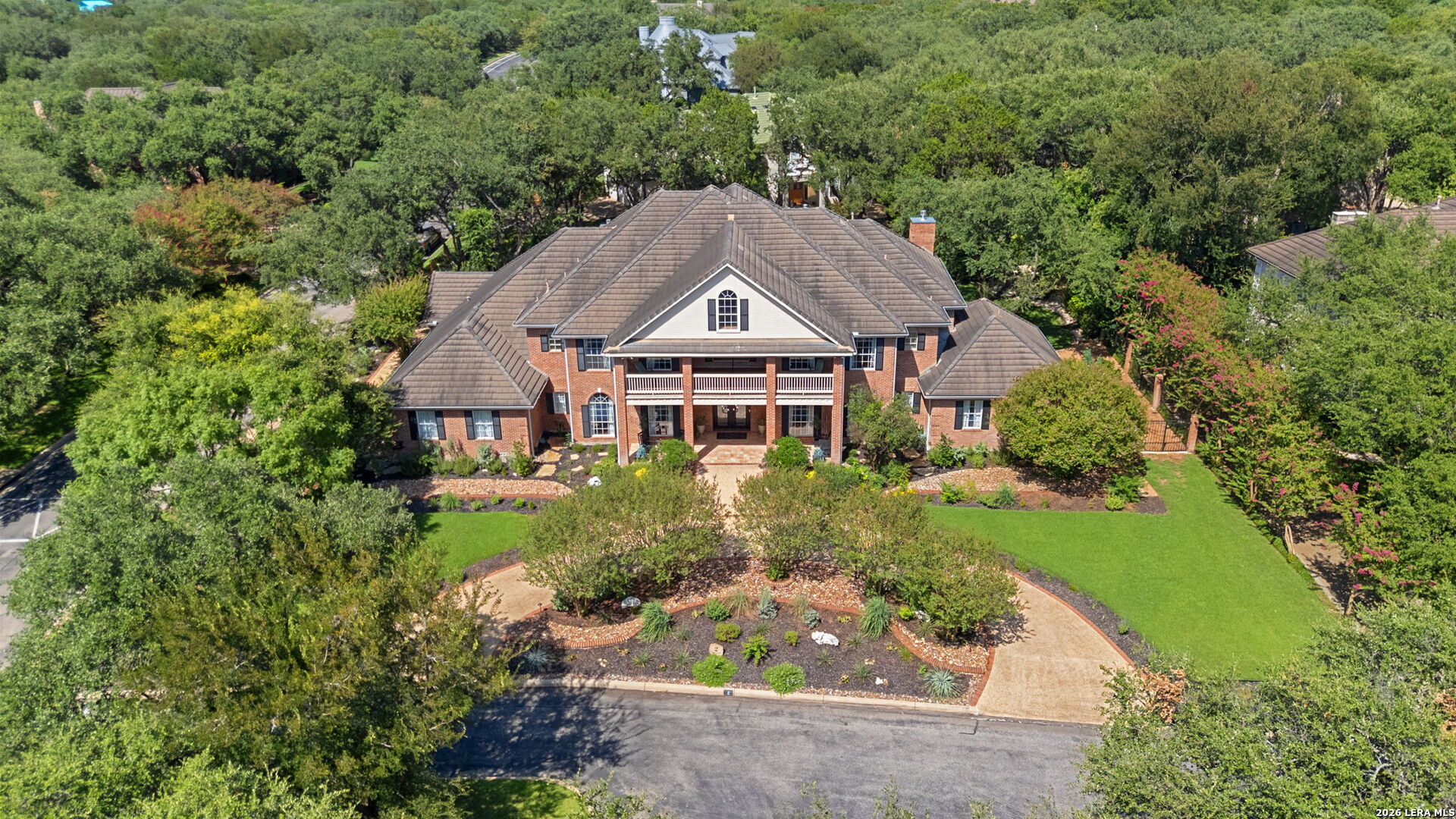 2 Charterwood