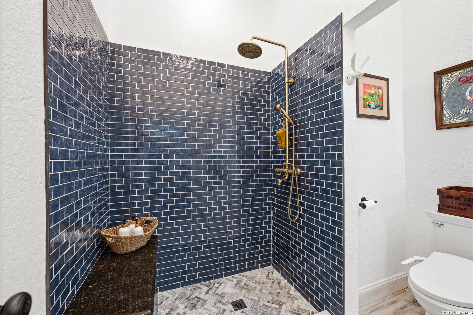2 Charterwood