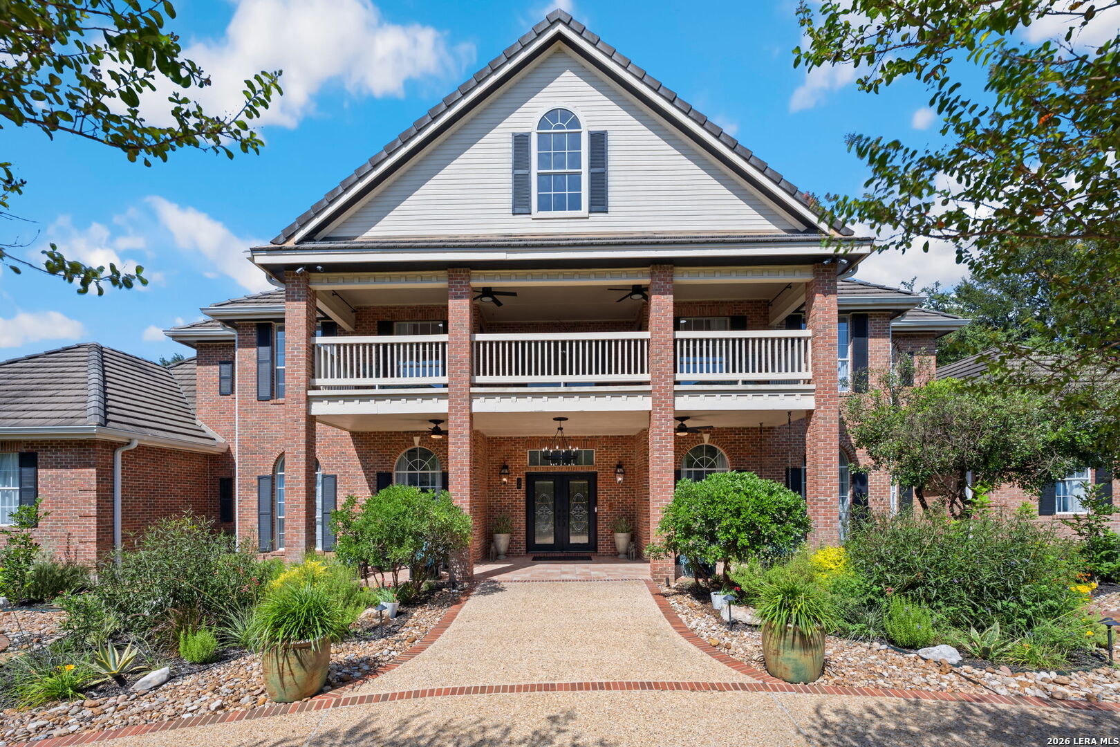 2 Charterwood