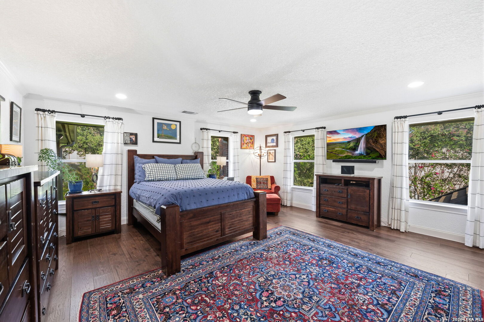 2 Charterwood