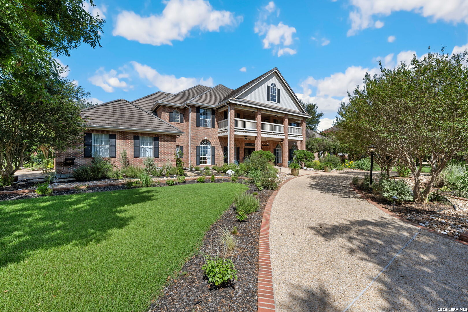 2 Charterwood