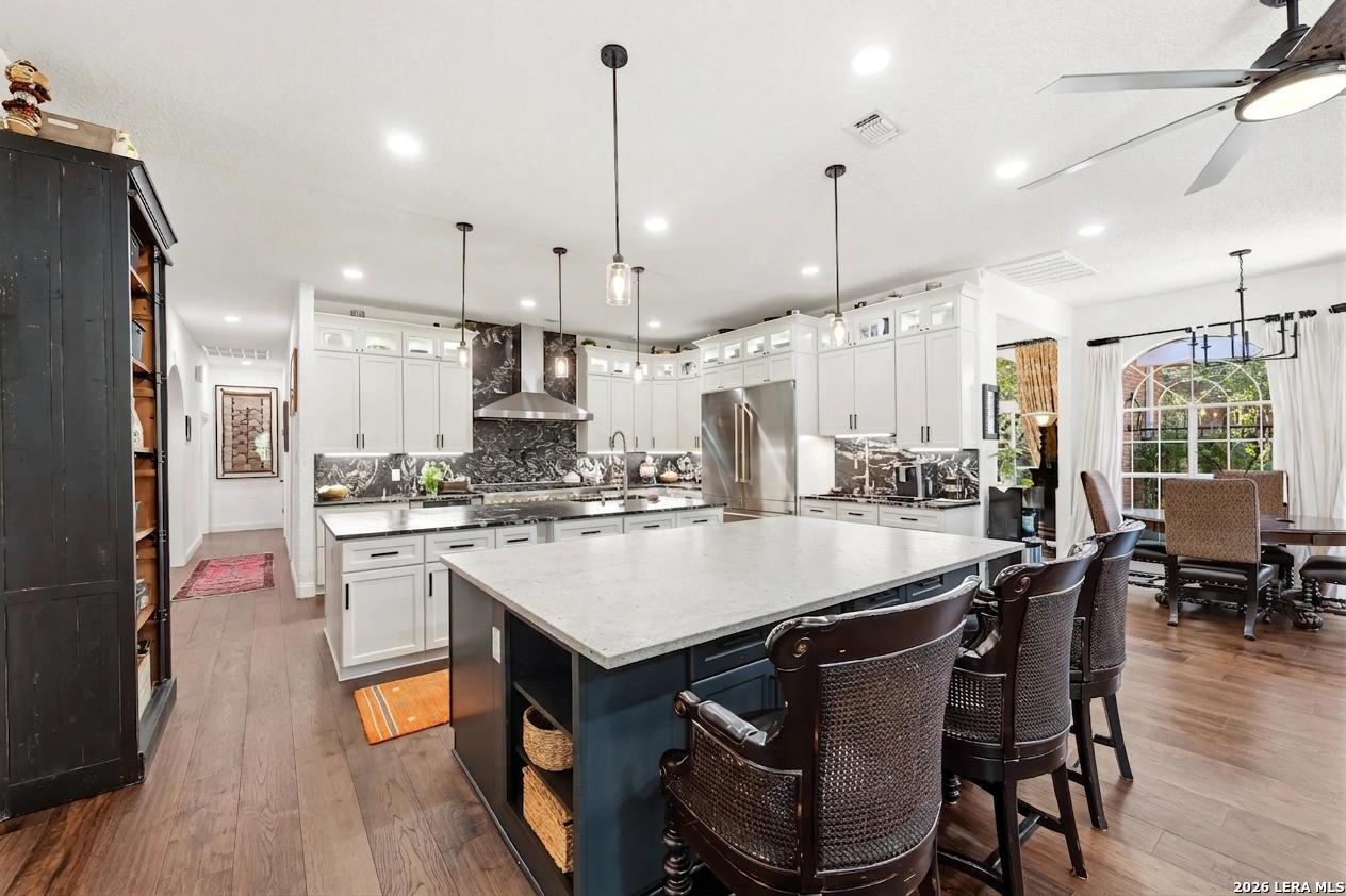 2 Charterwood