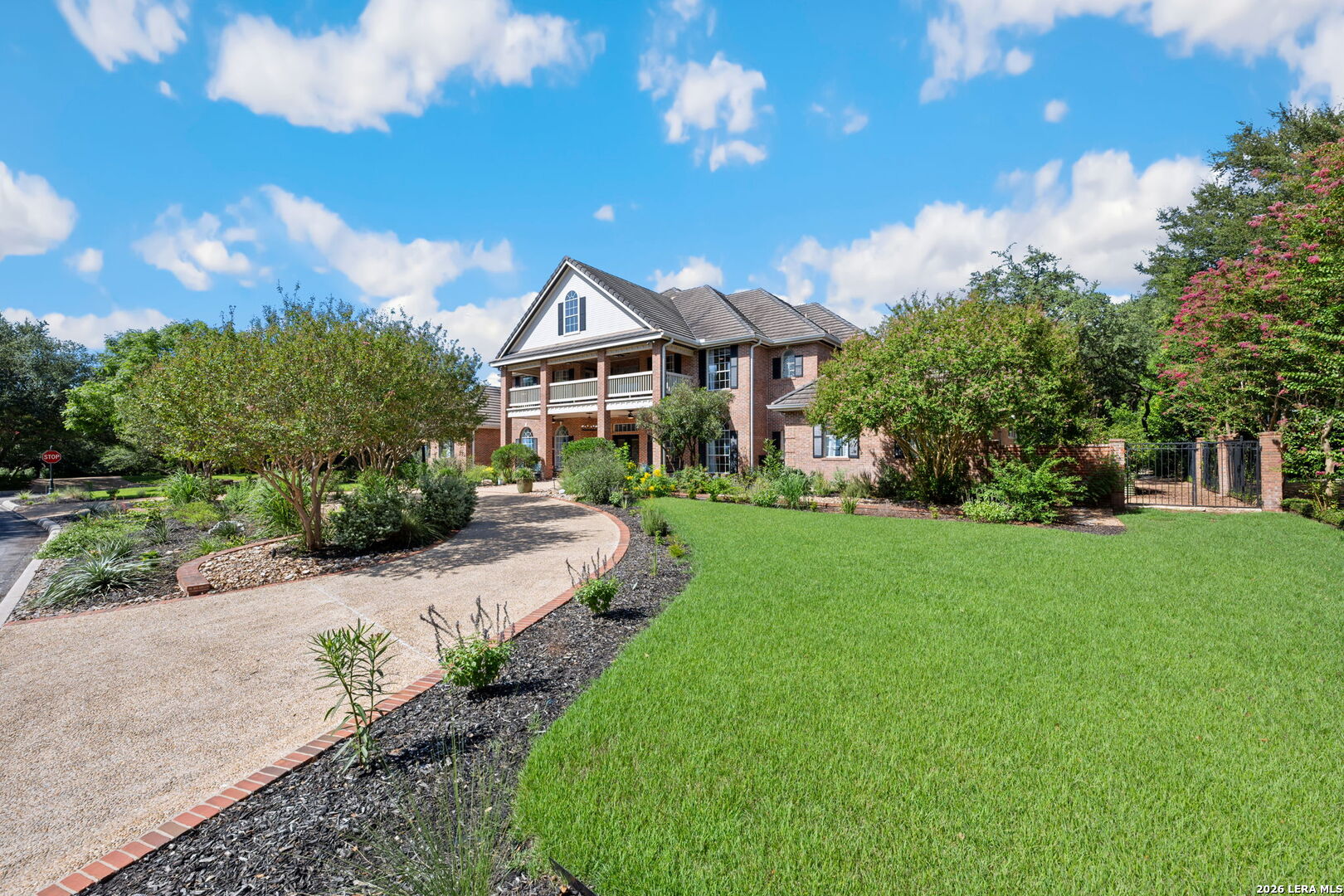 2 Charterwood