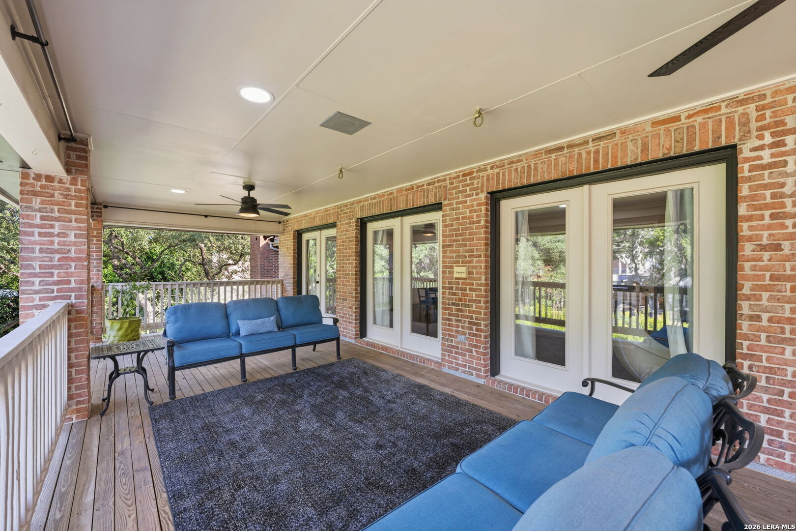 2 Charterwood