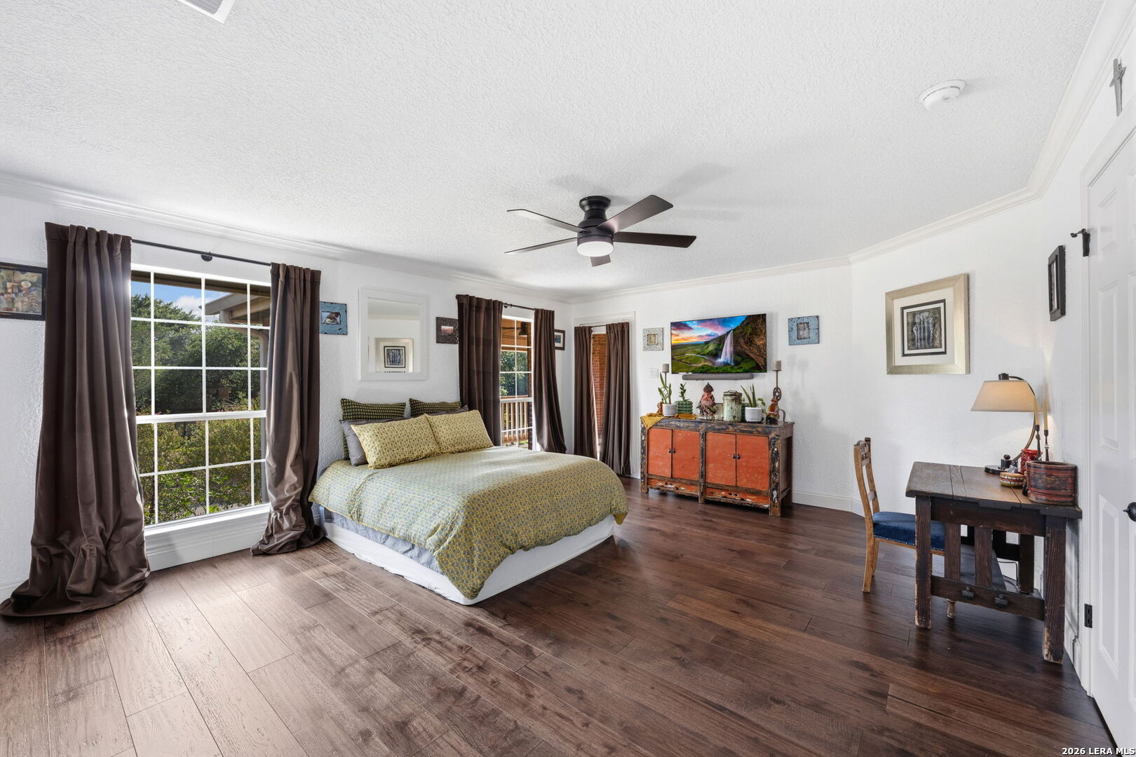 2 Charterwood