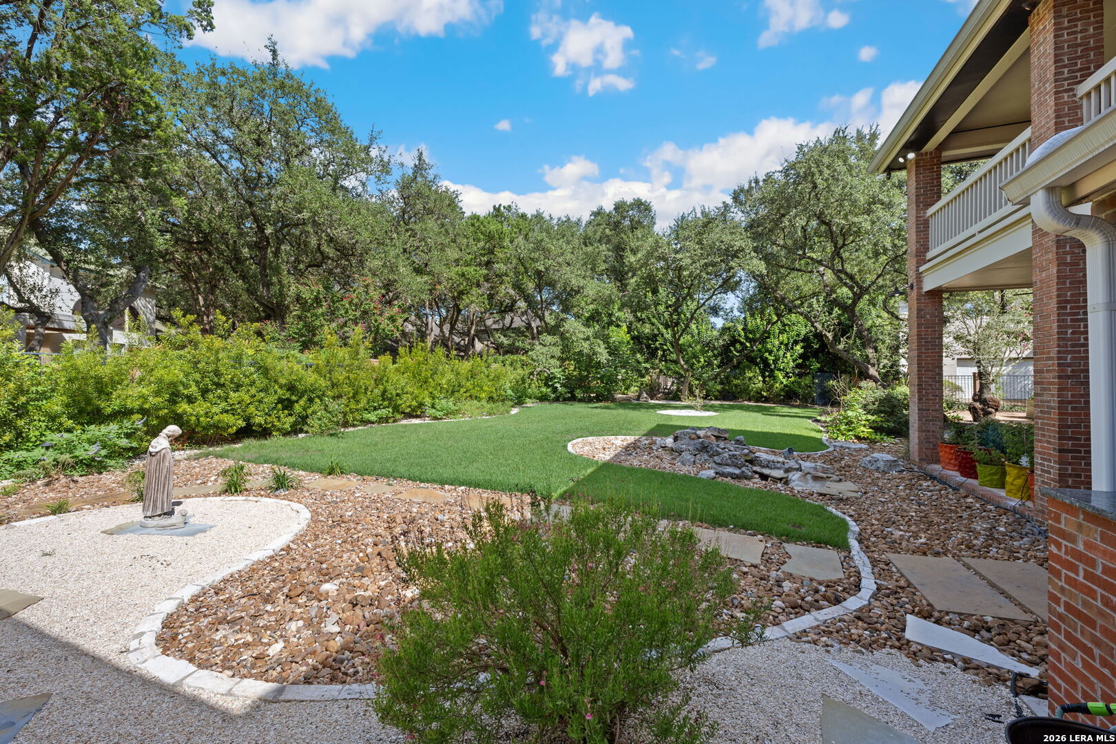 2 Charterwood