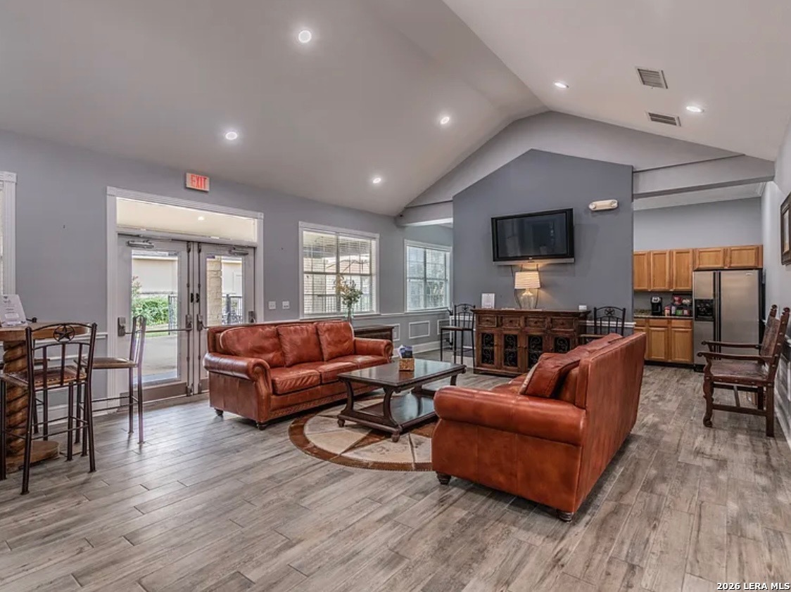 1000 Diamond Dr - Units 1301-1304