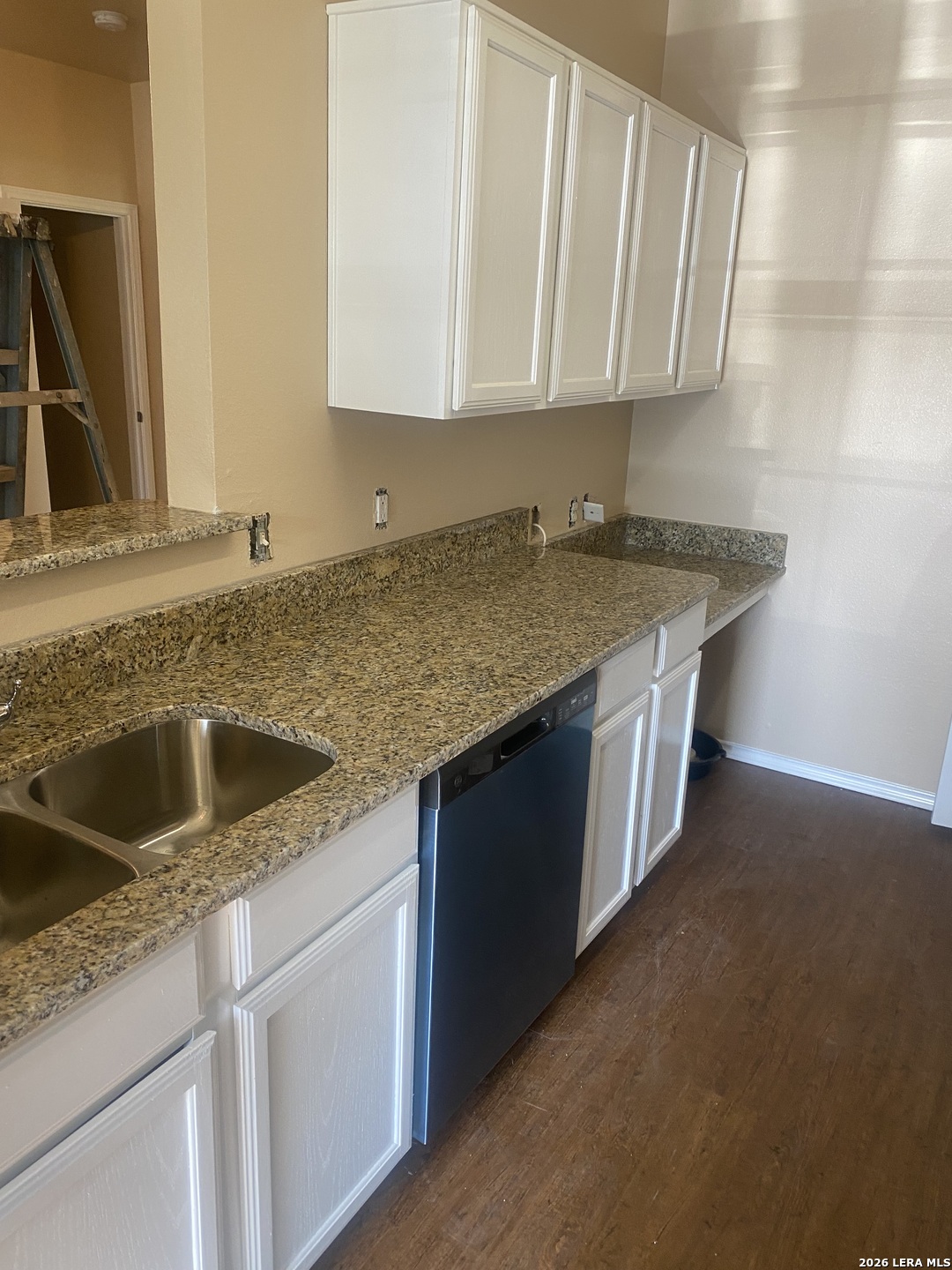 1000 Diamond Dr - Units 1301-1304