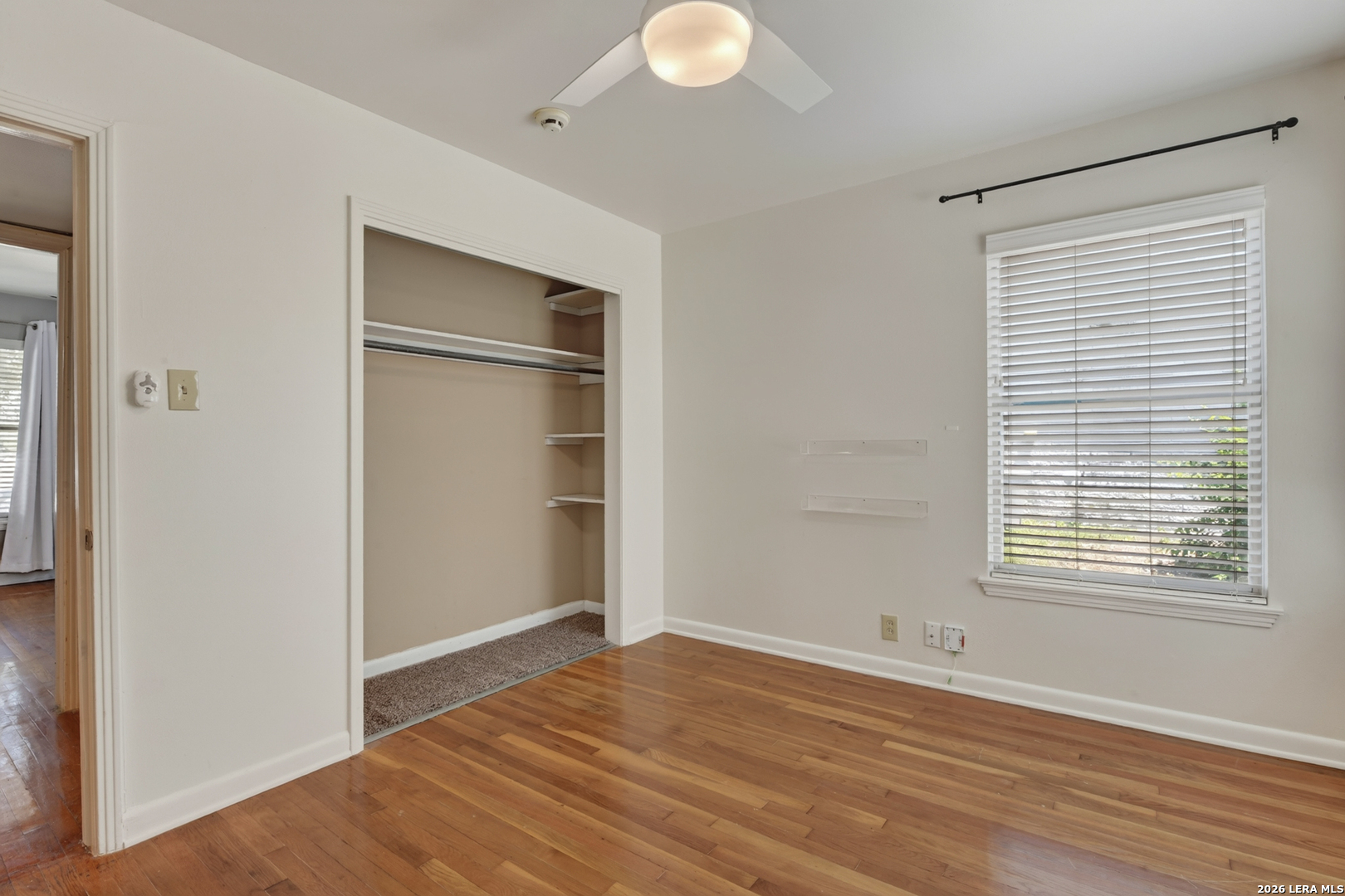 406 E RECTOR ST