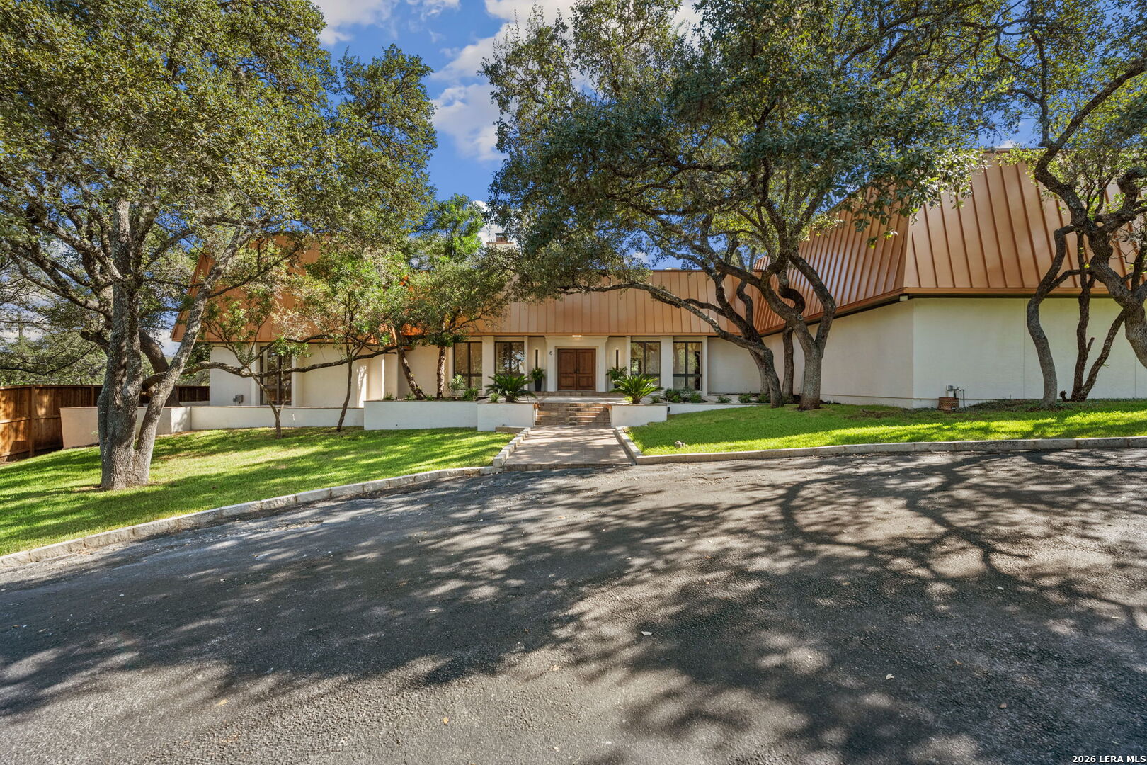 6 SLEEPY COVE ST