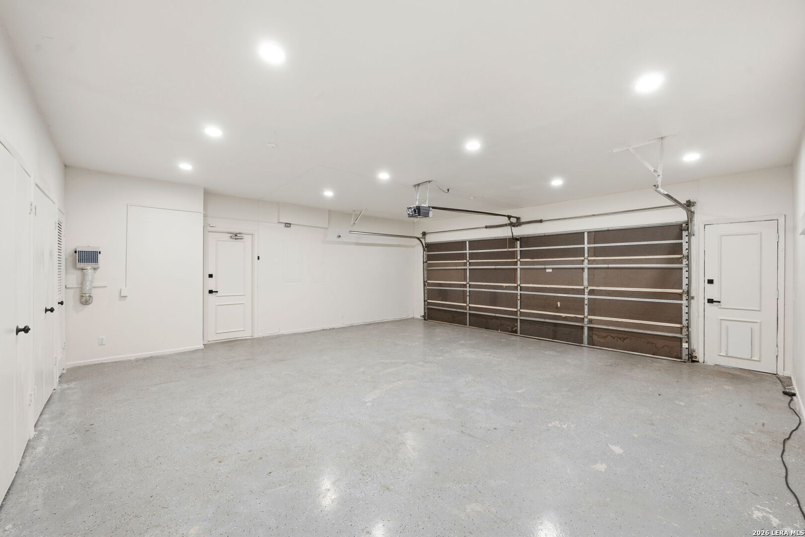 6 SLEEPY COVE ST