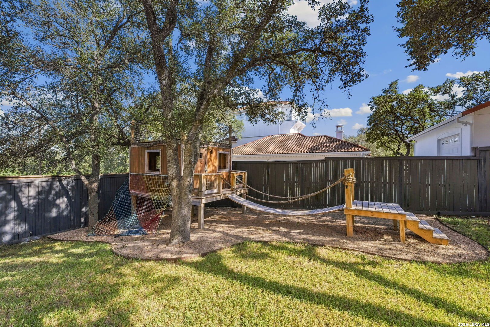 6 SLEEPY COVE ST