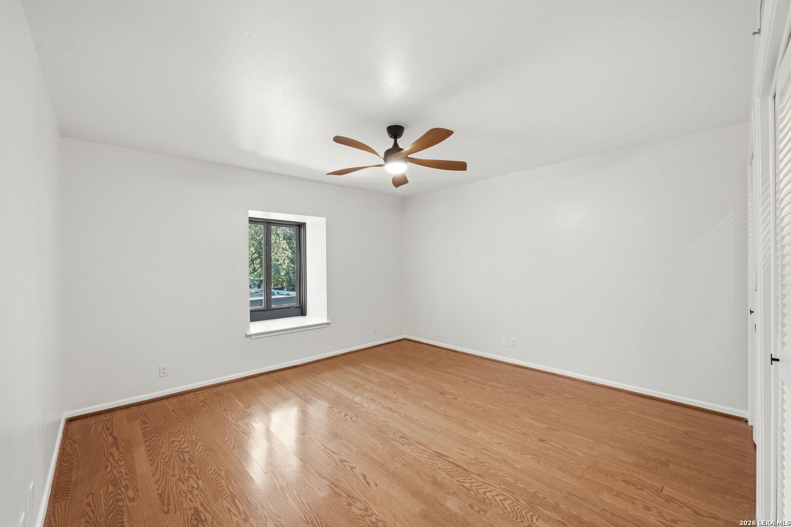 6 SLEEPY COVE ST