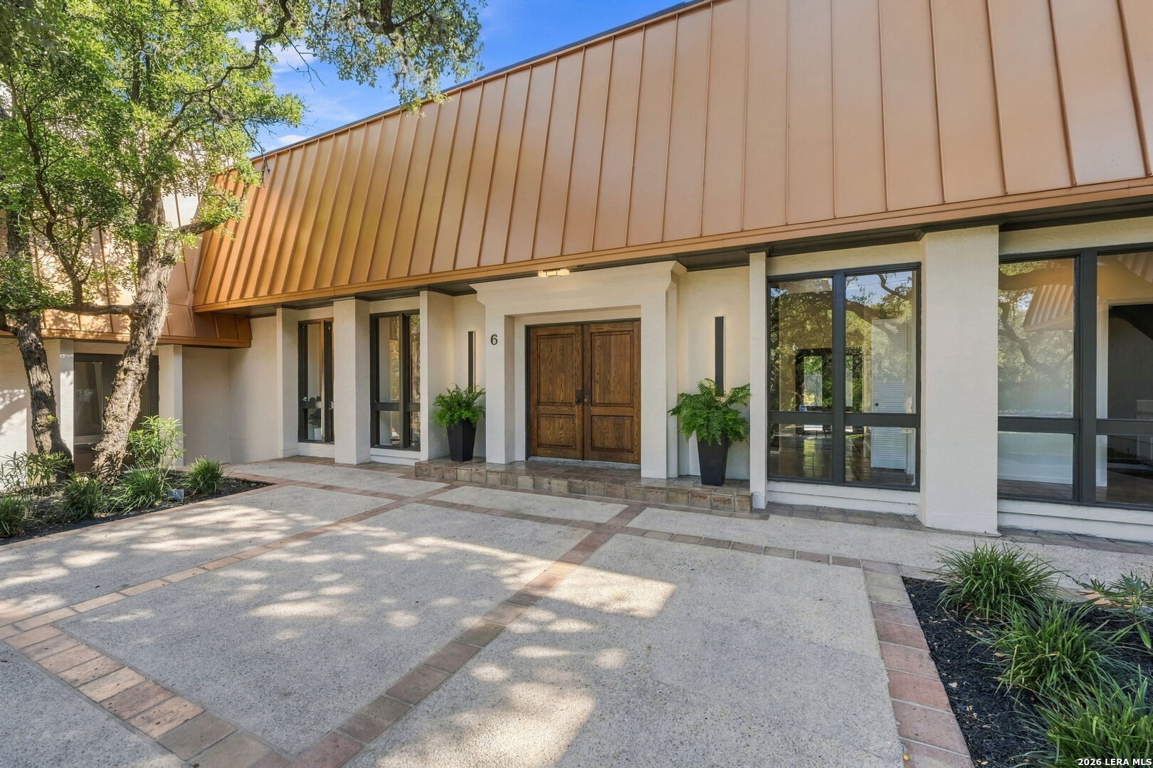 6 SLEEPY COVE ST