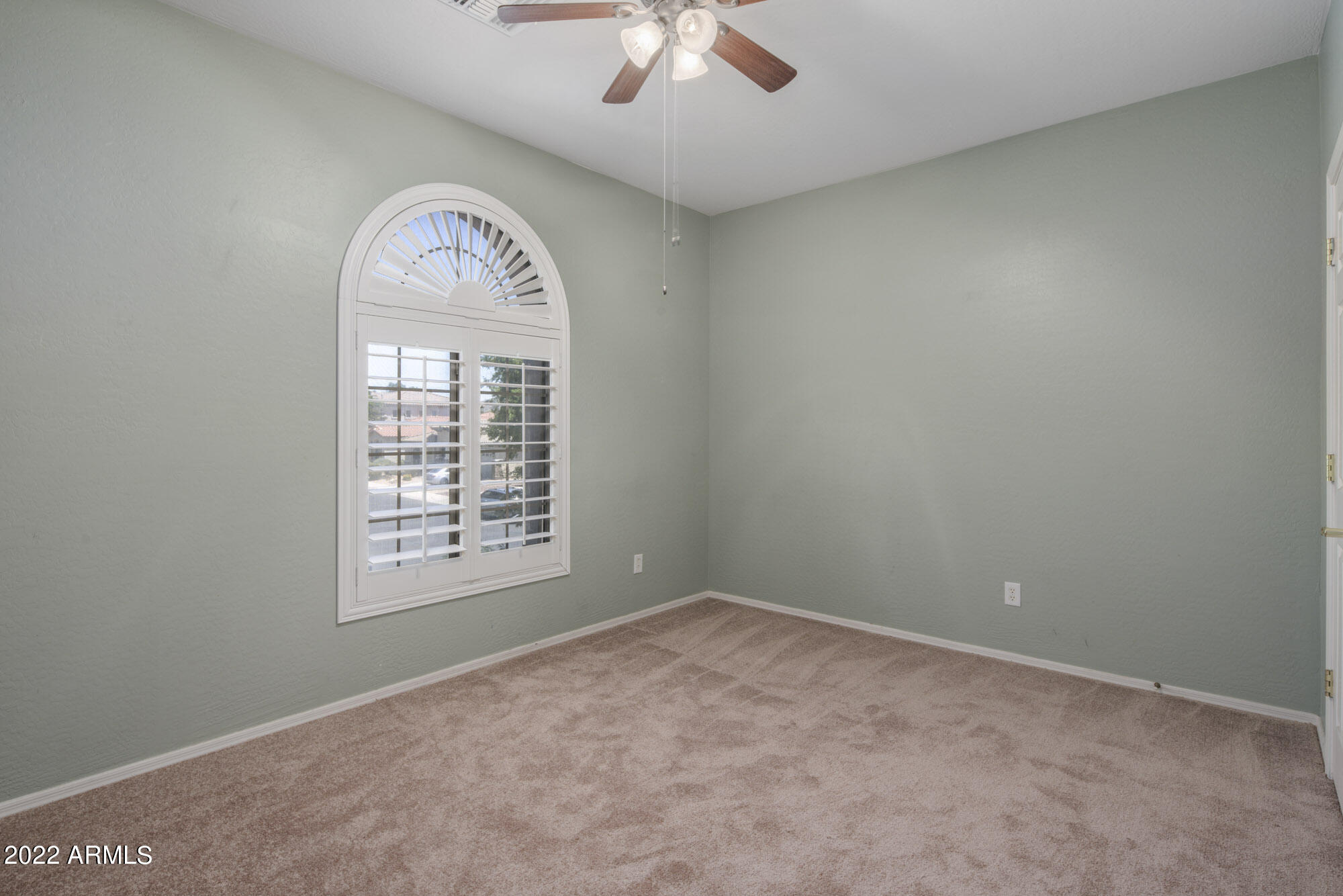 16976 N 98TH Place
