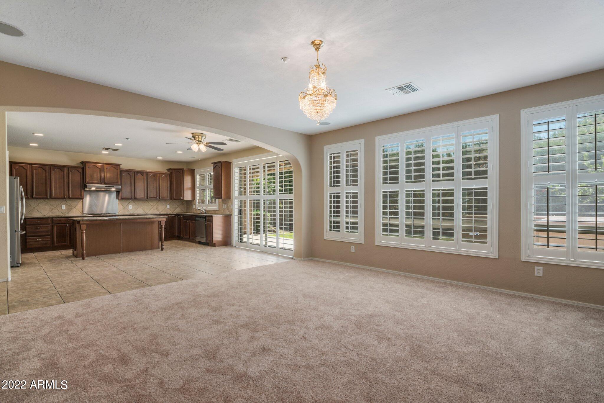 16976 N 98TH Place