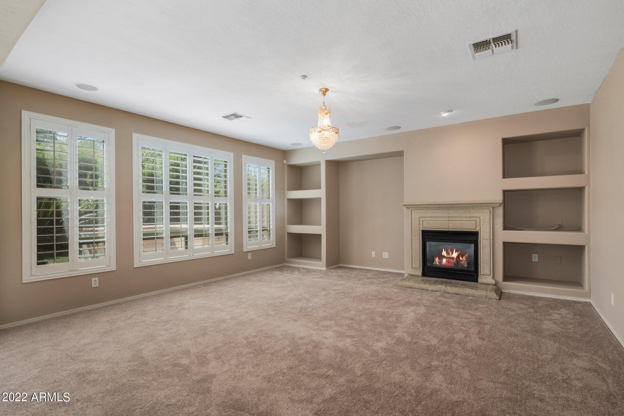 16976 N 98TH Place