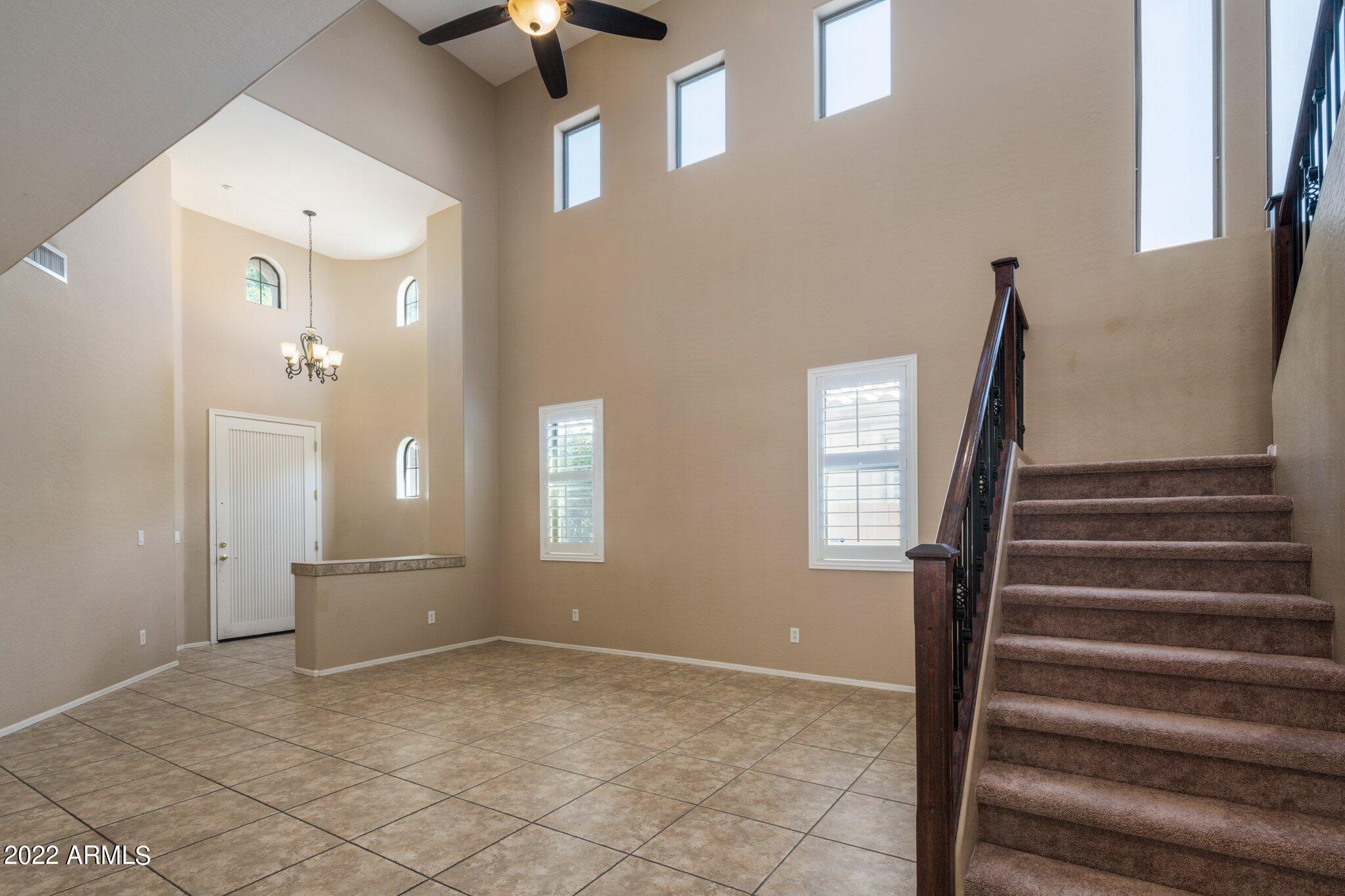 16976 N 98TH Place
