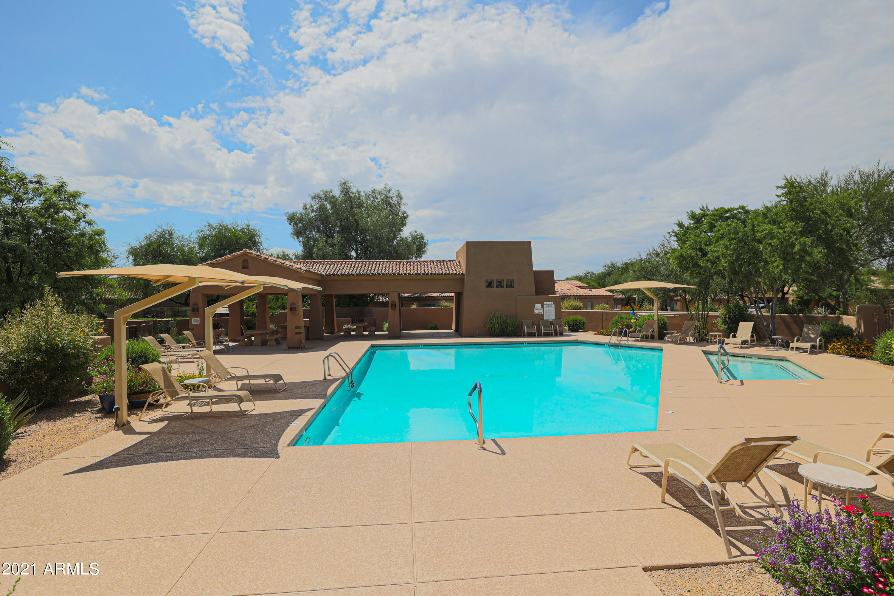 8261 E TAILSPIN Lane